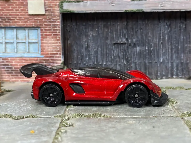 Loose Hot Wheels - Czinger 21C - Dark Red 1