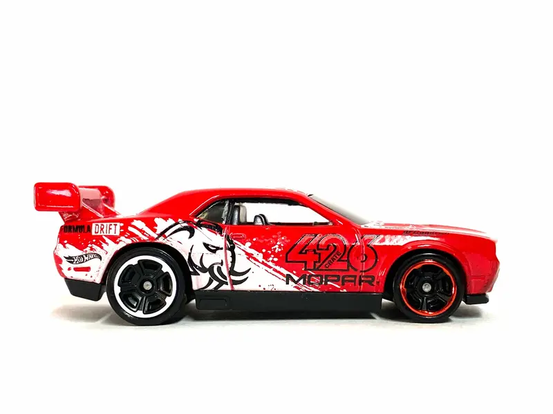 Loose Hot Wheels - Dodge Challenger Drift Car - Red And White 1