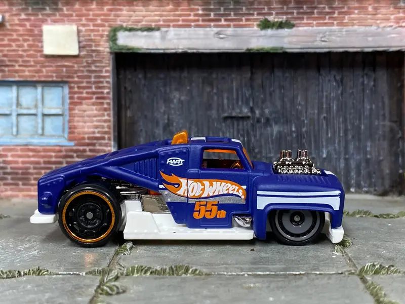 Loose Hot Wheels - Erikenstein Race Truck - Satin Blue And White Hot Wheels 1