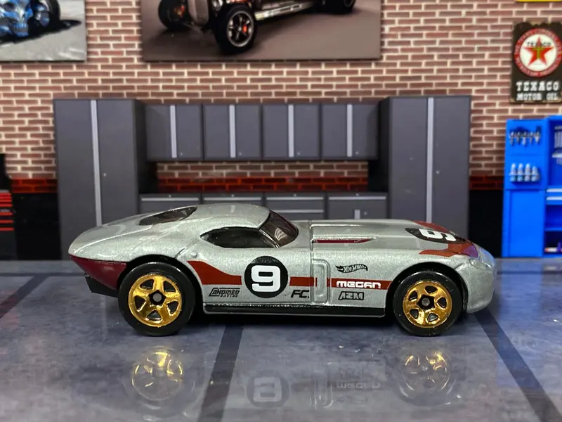 Loose Hot Wheels - Fast Felion - Gray And Red 9 1