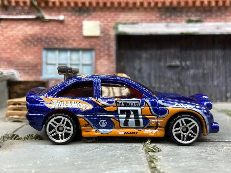 Loose Hot Wheels - Ford Escort Rally - Blue And Orange #71 Race Livery 1