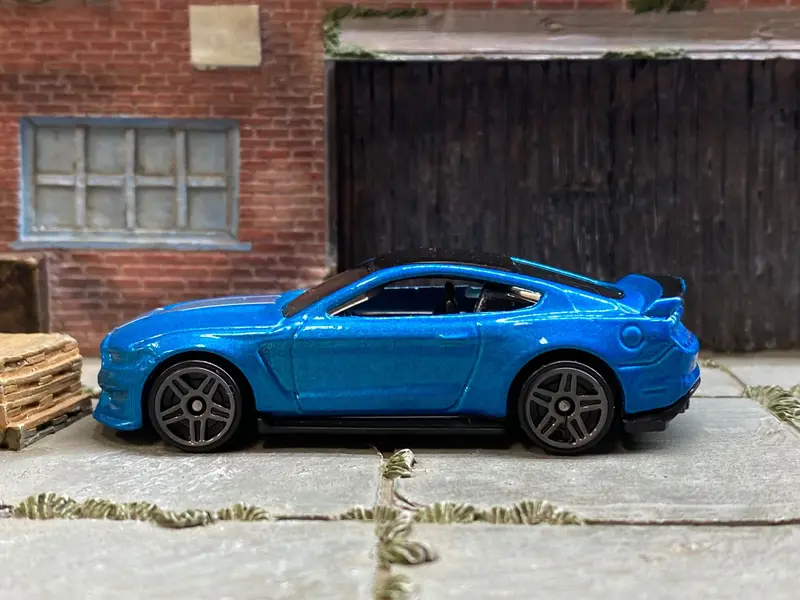 Loose Hot Wheels - Ford Mustang Shelby Gt350r - Blue And Silver 1