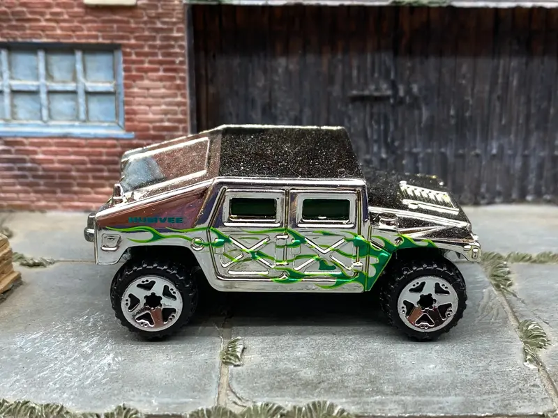 Loose Hot Wheels - Humvee - Chrome 1