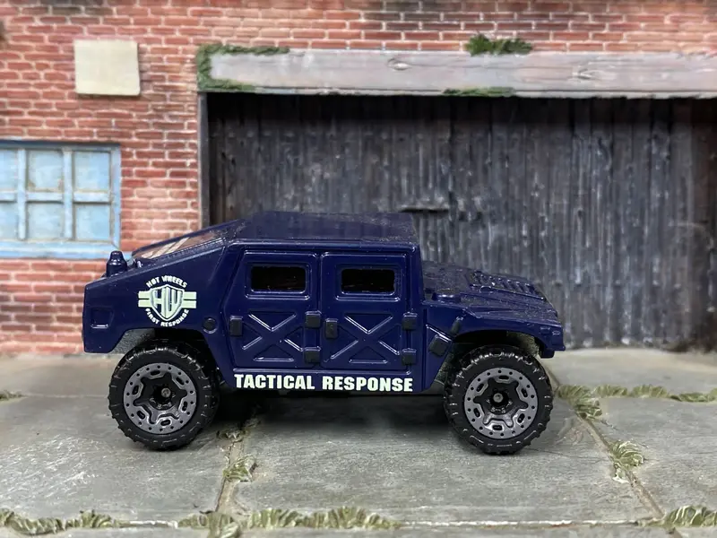 Loose Hot Wheels - Humvee - Dark Blue First Response 1