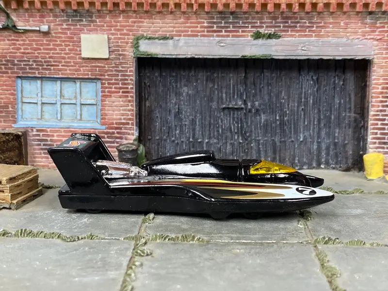 Loose Hot Wheels - Hydroplane Jet Boat - Black, White And Gold 1