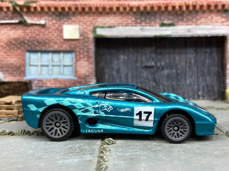 Loose Hot Wheels - Jaguar Xj220 - Teal 1