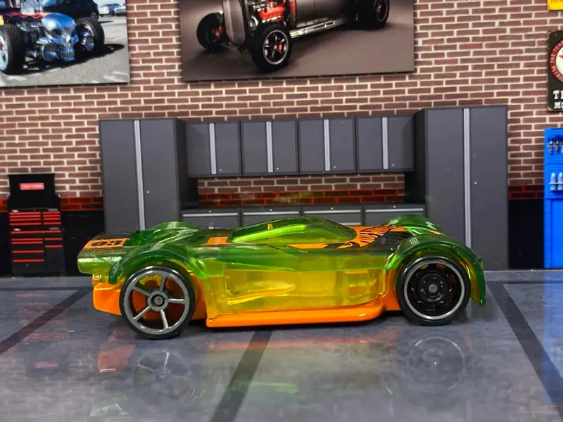 Loose Hot Wheels - Mach It Go - Green And Orange 1