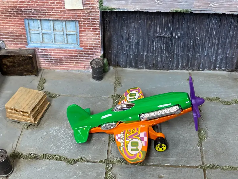 Loose Hot Wheels - Mad Propz Airplane - Green, Range And Purple 1