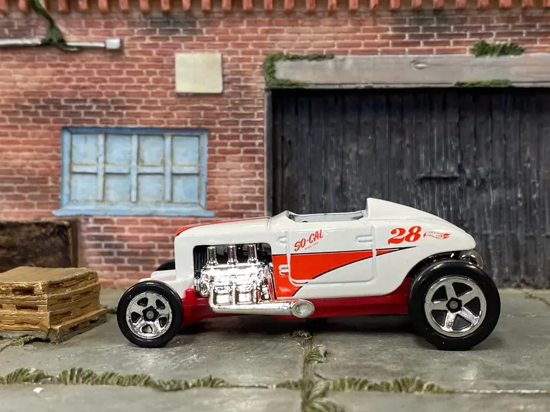 Loose Hot Wheels - Max Steel Hot Rod - So Cal White And Red 1