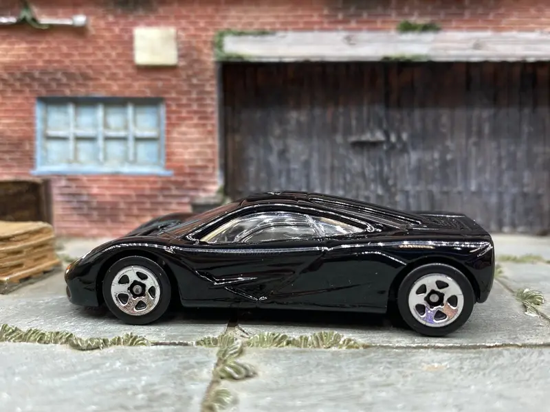 Loose Hot Wheels - Mclaren F1 - Black 1