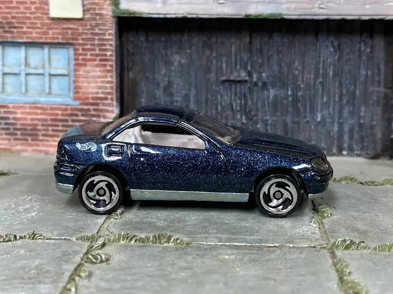 Loose Hot Wheels - Mercedes-Benz Slk - Blue 1