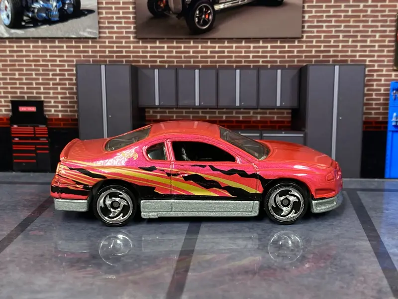Loose Hot Wheels - Monte Carlo Concept Car - Pink 1