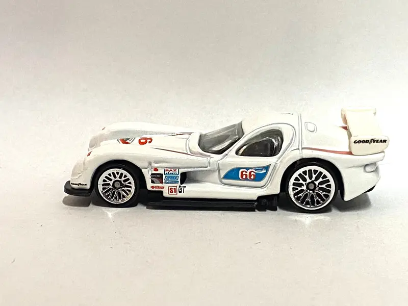 Loose Hot Wheels - Panoz Gtr-1 - White, Red And Blue 1