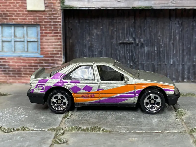 Loose Hot Wheels - Peugeot 405 - Silver, Purple And Orange 1