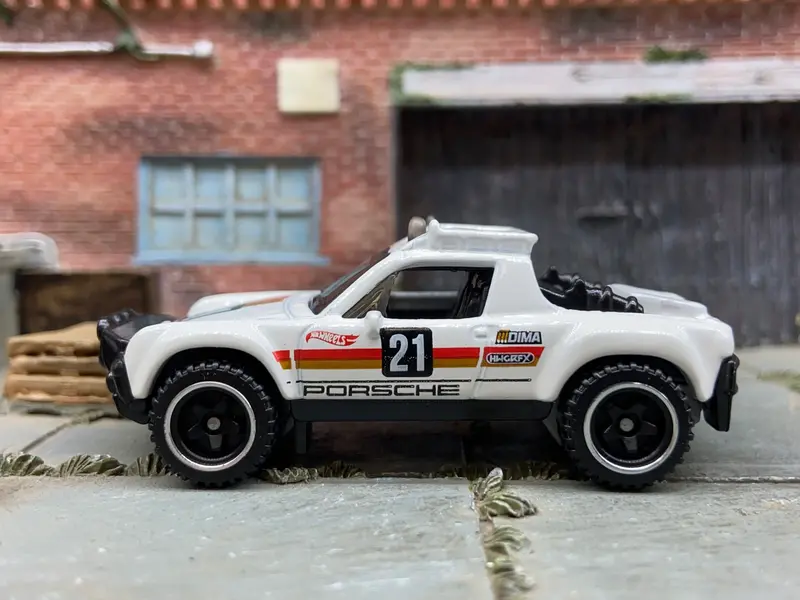 Loose Hot Wheels - Porsche 914 Safari - White 1