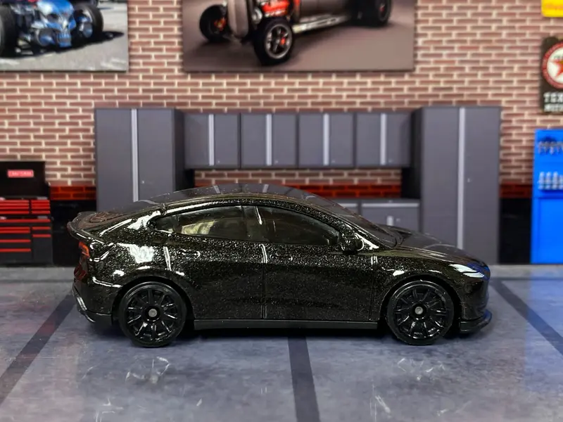 Loose Hot Wheels - Tesla Model Y - Black 1