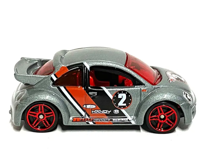 Loose Hot Wheels - Volkswagen Vw New Beetle Cup - Silver, Black And Red 1