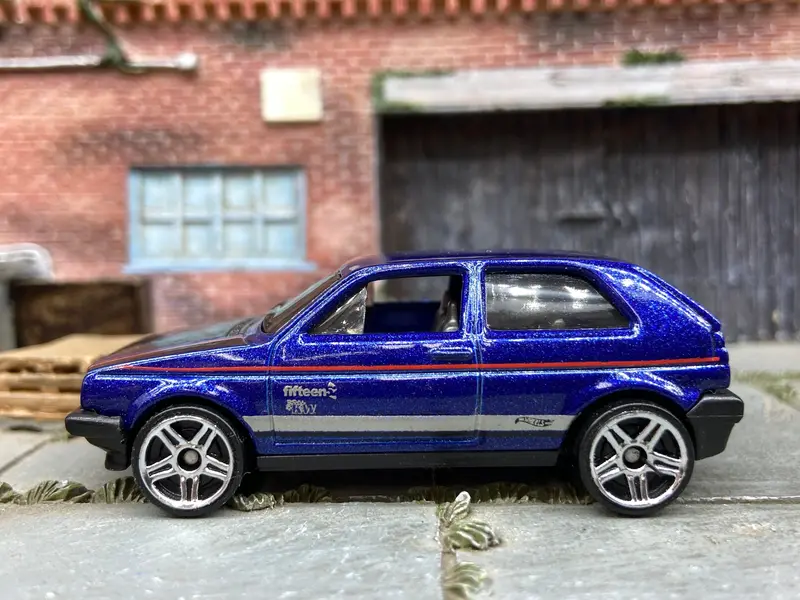 Loose Hot Wheels - Vw Volkswagen Golf - Blue And Black 1