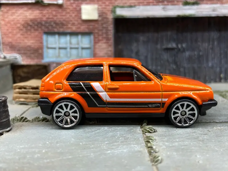 Loose Hot Wheels: Vw Volkswagen Golf Mk2 Dressed In Orange 1