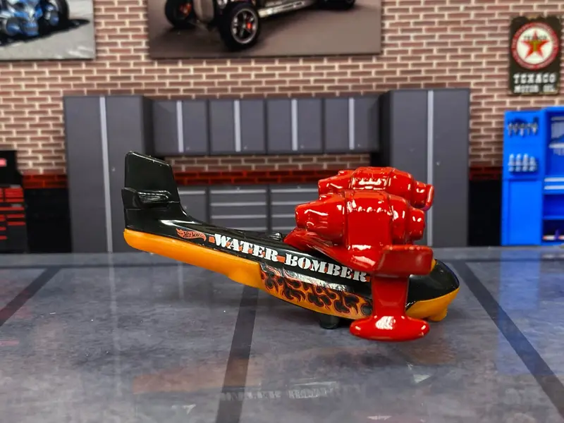 Loose Hot Wheels - Water Bomber Airplane - Red And Black 1