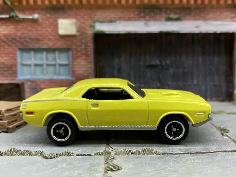 Loose Matchbox - 1970 Plymouth Cuda - Yellow 1
