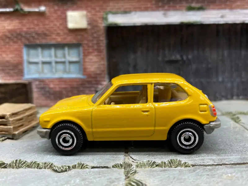 Loose Matchbox - 1976 Honda Cvcc - Mustard 1