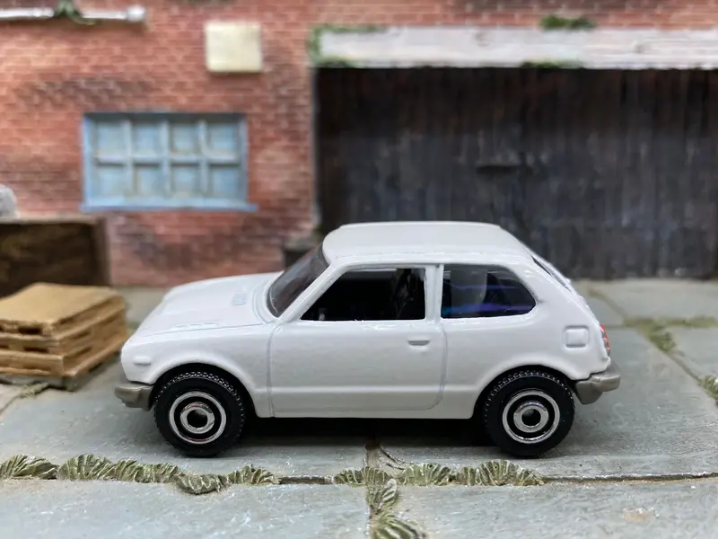 Loose Matchbox - 1976 Honda Cvcc - White 1