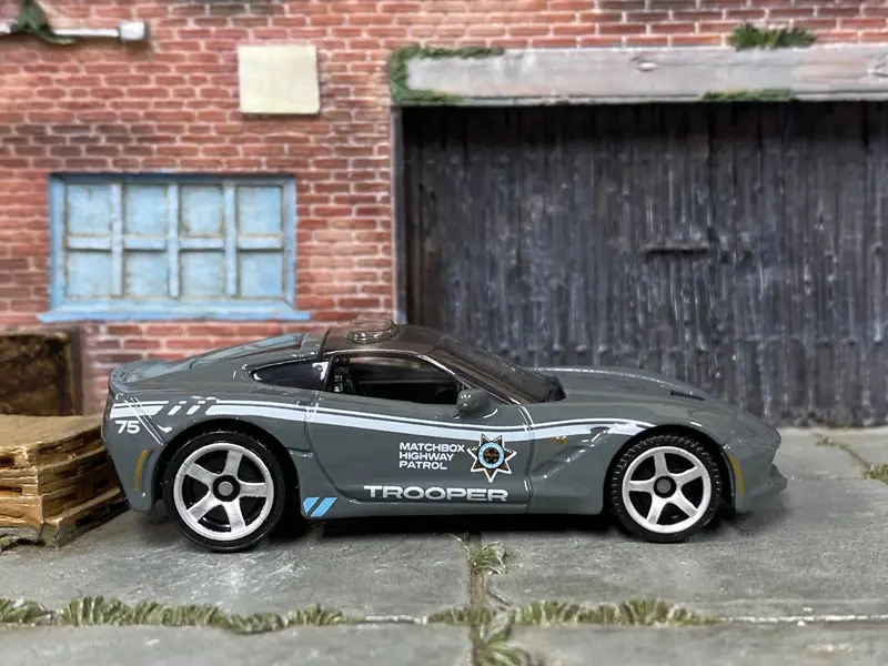 Loose Matchbox - 2015 Corvette Stingray - Gray And White Trooper Highway Patrol 1