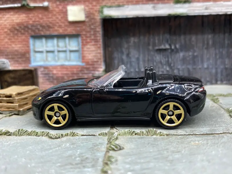 Loose Matchbox - 2015 Mazda Mx-5 Miata - Black 1