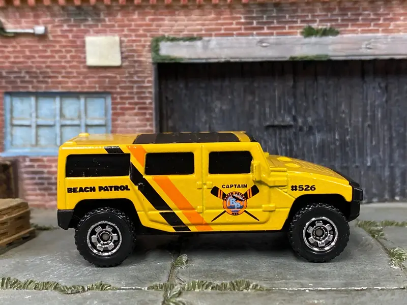 Loose Matchbox - Hummer H2 Suv Concept - Yellow Beach Patrol 1