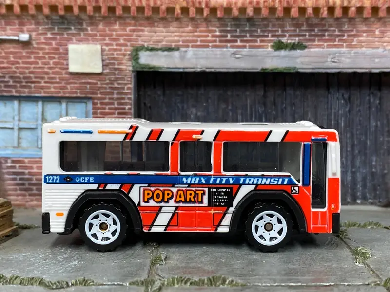 Loose Matchbox - Mbx City Transport City Bus - White And Red Pop Art 1