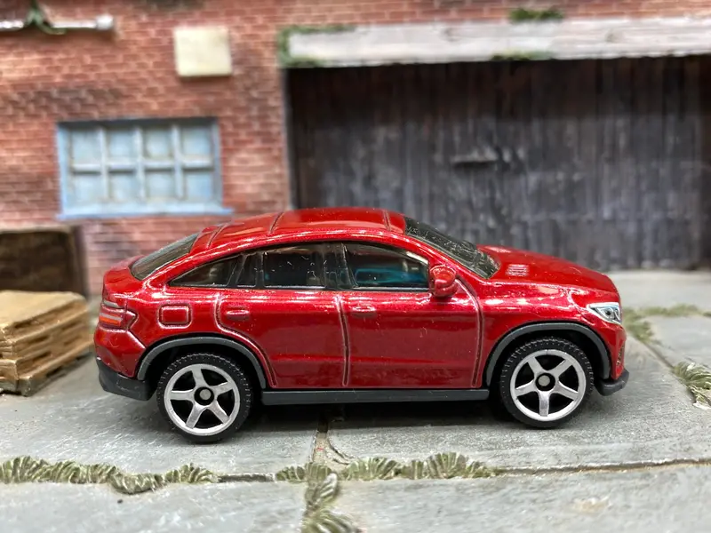 Loose Matchbox - Mercedes-Benz Gle Coupe - Red 1