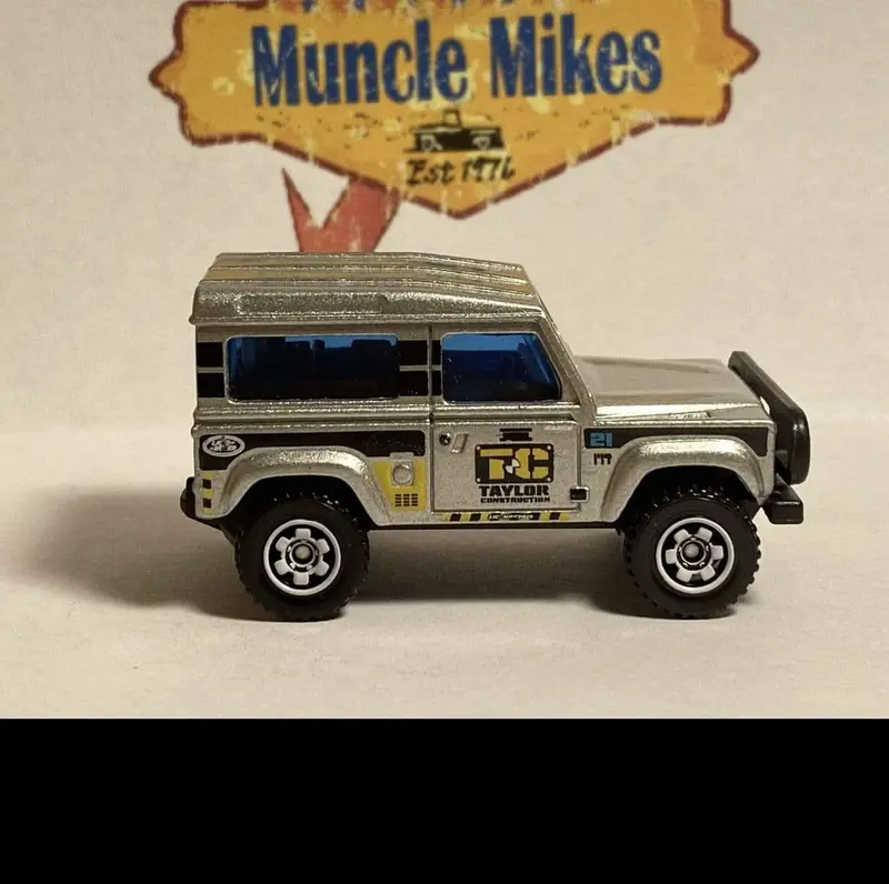 Matchbox Land Rover Taylor Construction 1990 Silver Die Cast Metal Car Collectible 1
