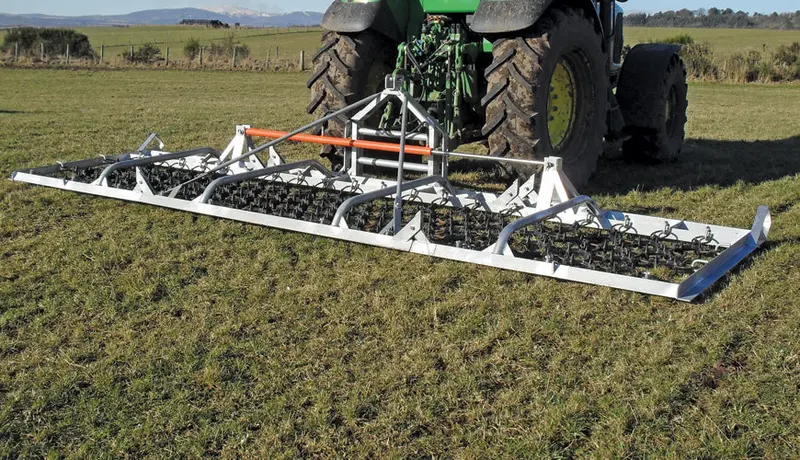 Ritchie Grassland Harrows - 6.0 M Hydraulic Folding 1
