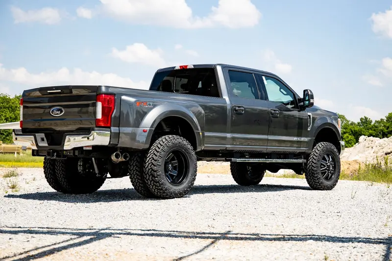 Rough Country 4.5 Inch Lift Kit Dually V2 Fits Ford F-350 4Wd 2017-2022 2