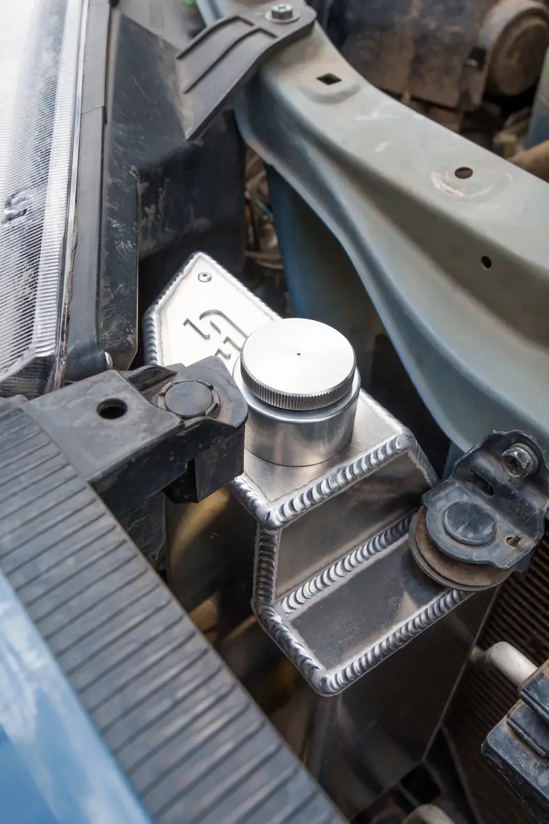 Snow Bound Customs Aluminium Washer Fluid Reservoir For 4Runner 1