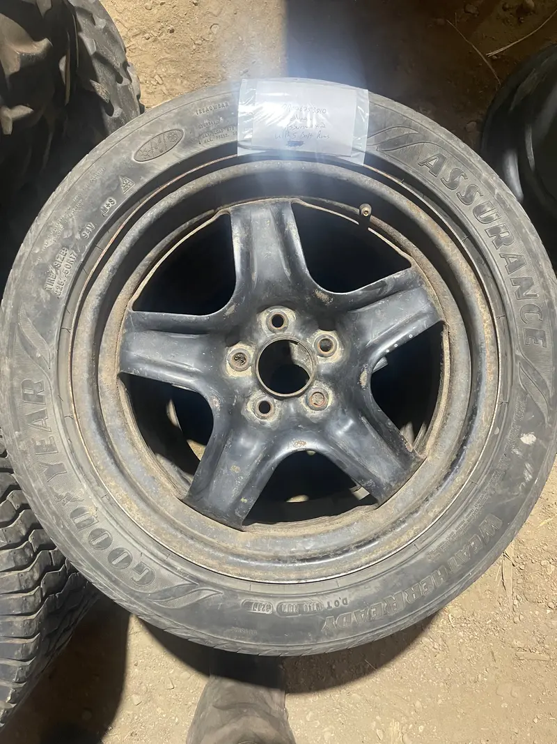 Used Goodyear Assurance 225/50R17 1