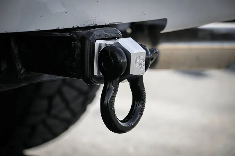 Weigh Safe Hard Shackle Hitch 1