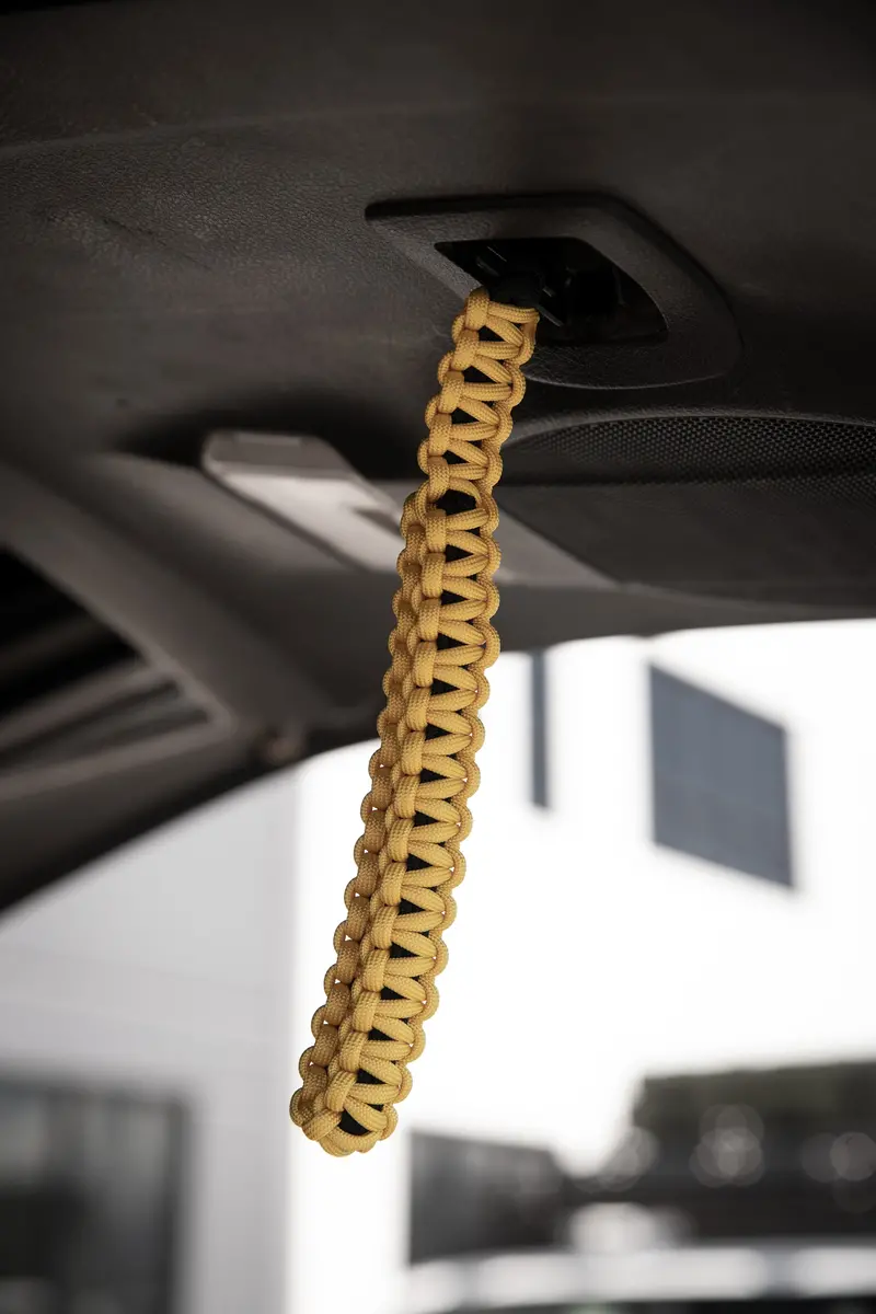 Yota Twins Paracord Hatch Strap For 4Runner (2010-2024) 1
